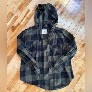Green and Black Flannel Shirt - Size Medium Boyfriend Fit - Garage